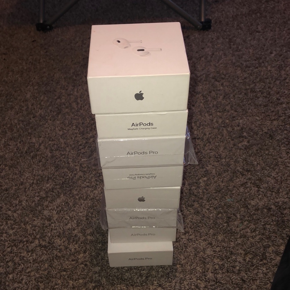 Apple AirPod Pros(2nd Generation) & 3rd Generation!